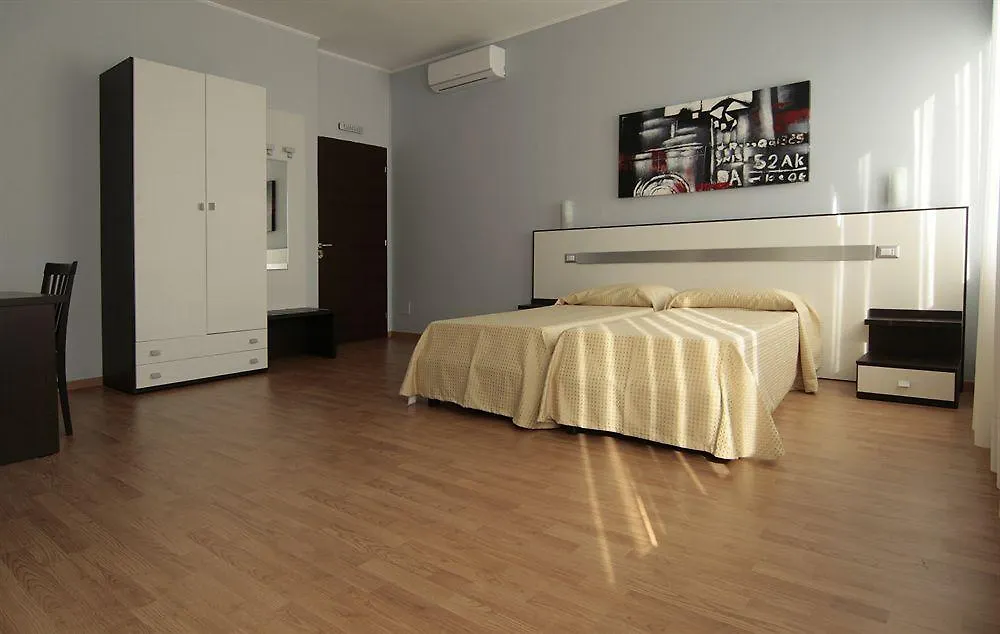 Hotel Faenza Milão